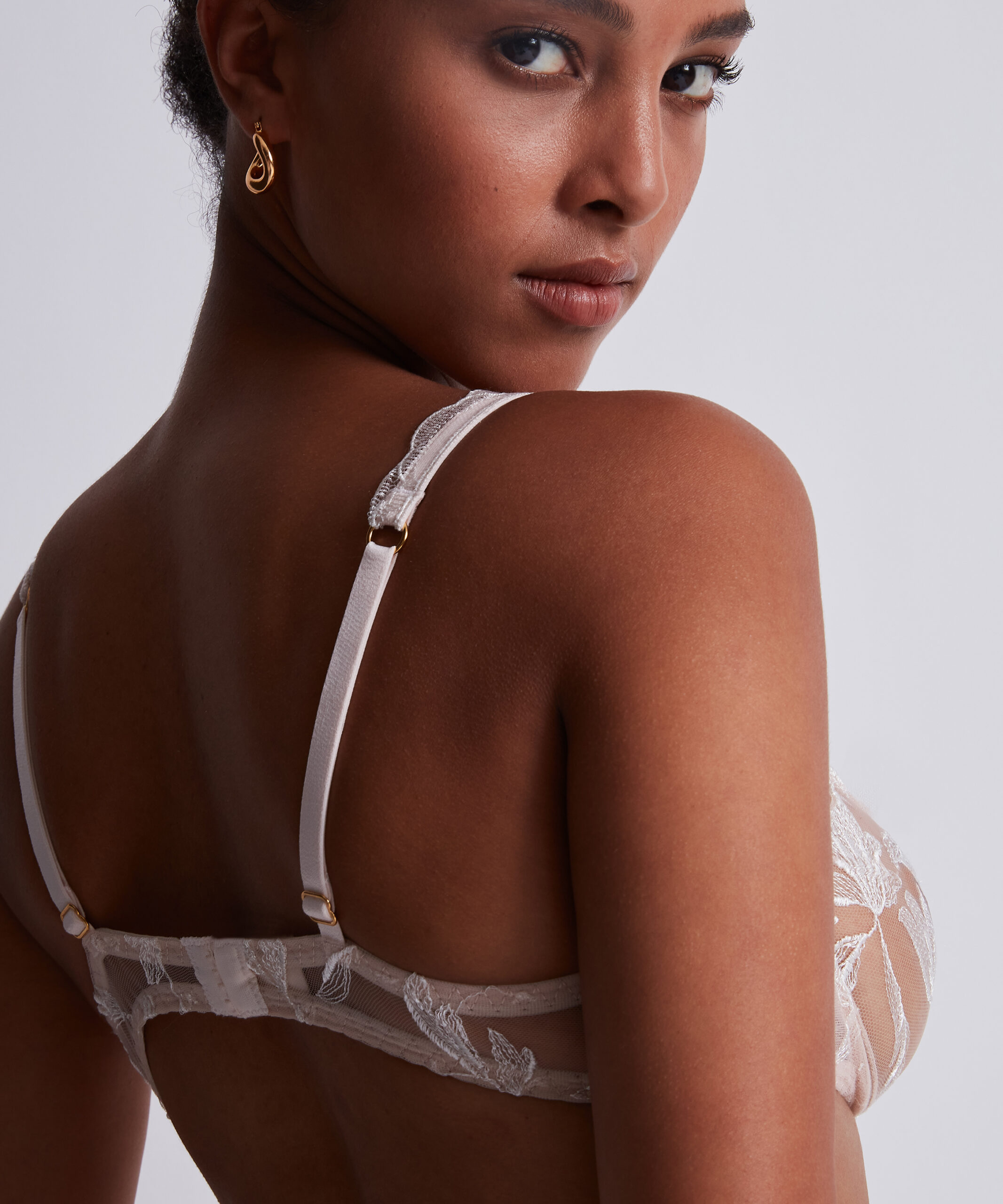 Aubade_SeasonOfLove_SoutienGorge_Corbeille_LCF14_CARE_7