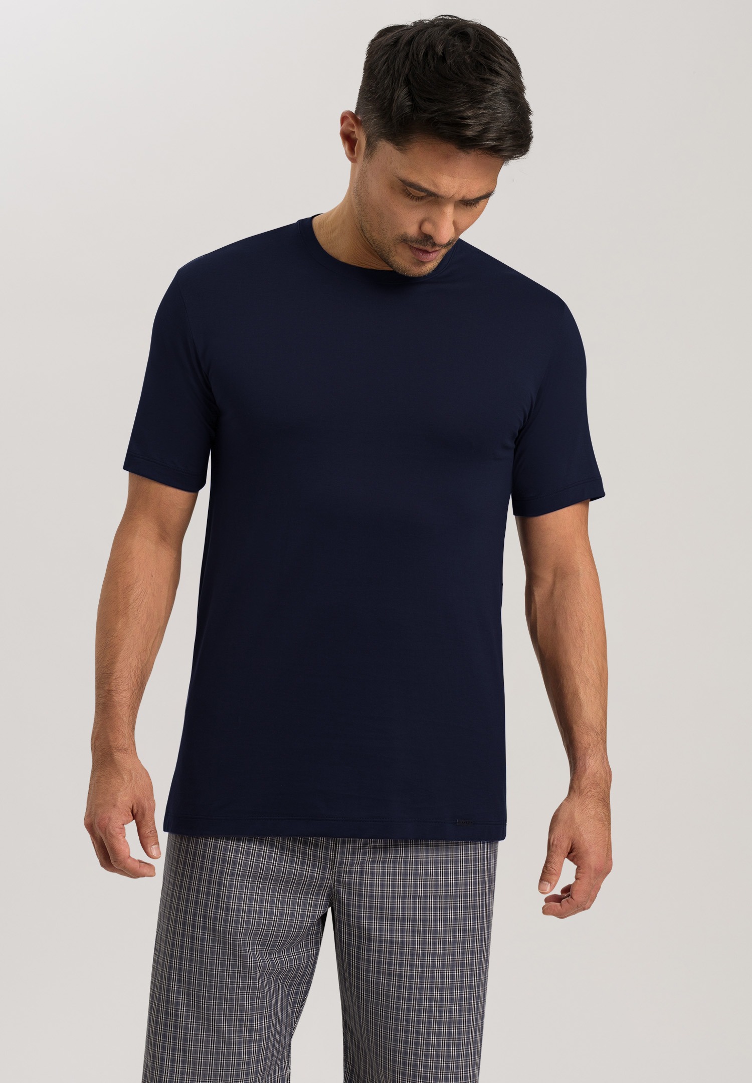 HANRO_NightAndDay_SSLVShirt_070496_075430_3